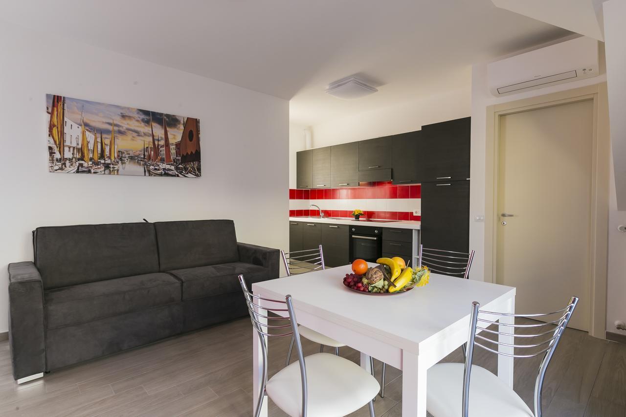 Aparthotel Residenza Riva Azzurra Rimini Esterno foto