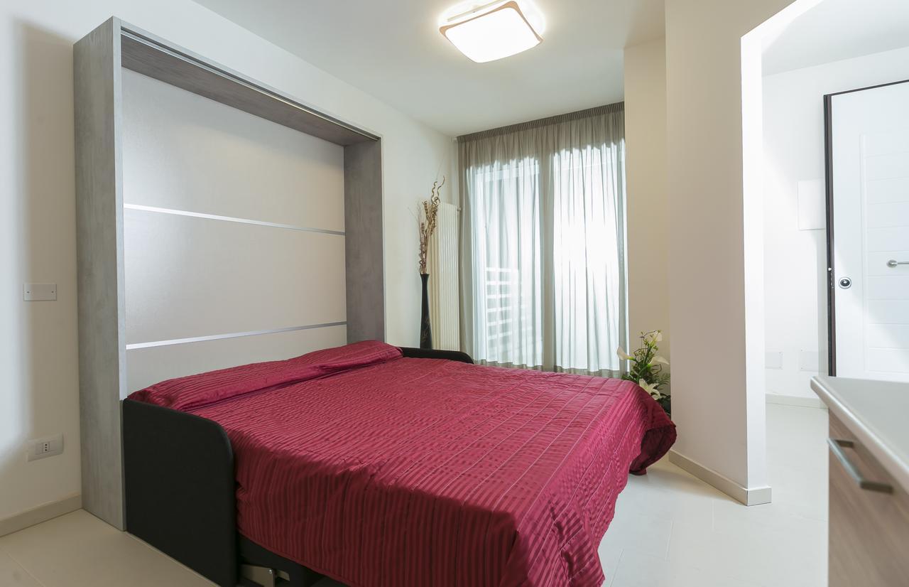 Aparthotel Residenza Riva Azzurra Rimini Esterno foto
