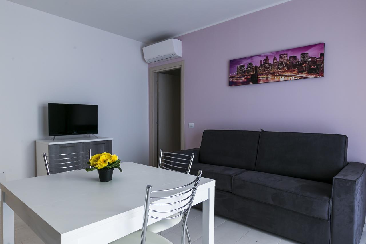 Aparthotel Residenza Riva Azzurra Rimini Esterno foto