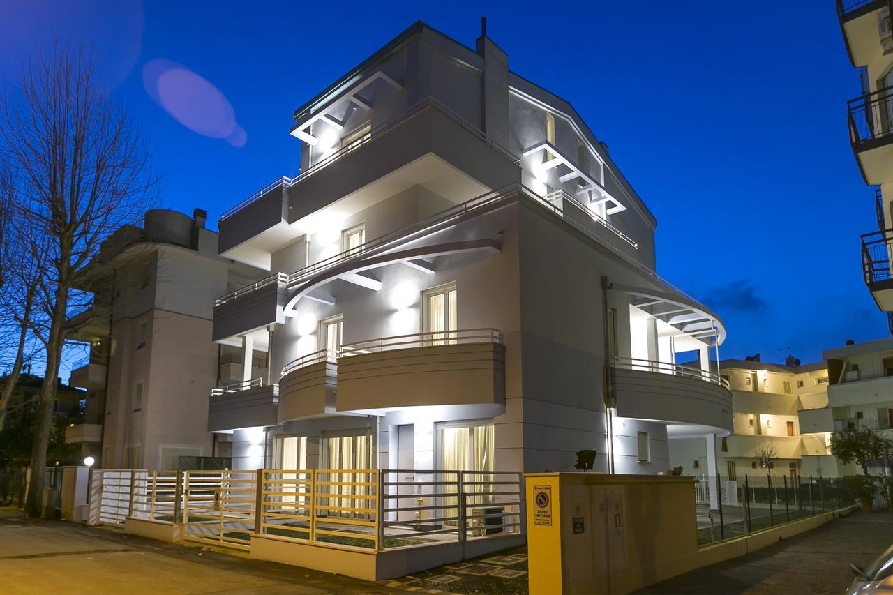 Aparthotel Residenza Riva Azzurra Rimini Esterno foto